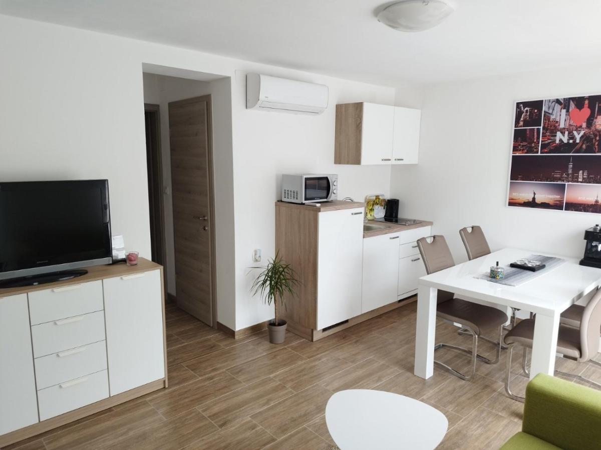 Apartamento Mia Rijeka Exterior foto